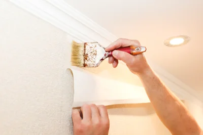 Pose de papier peint à Héming — revêtements muraux et toiles de verre